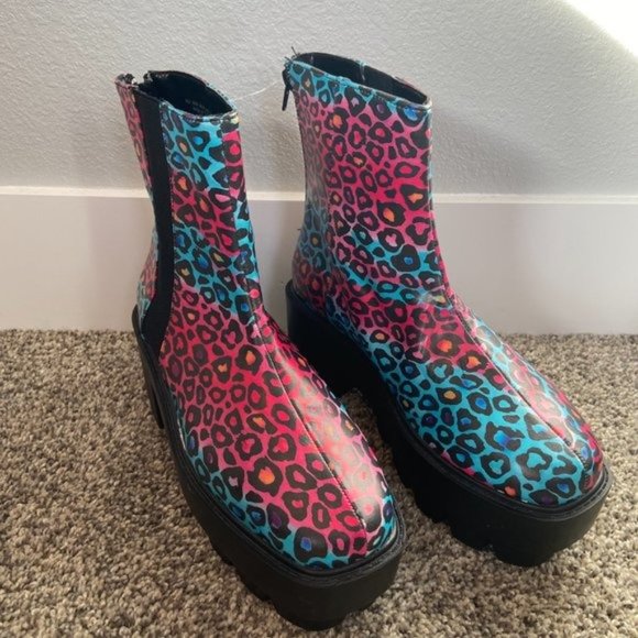 Bumper Unisex Faux Leather Cheetah Print Rave Platform Boots NEW Size 7.5 - Picture 3 of 15